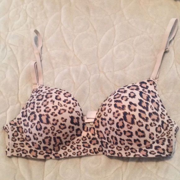VICTORIA’S SECRET Leopard print bra w/ convertible straps 34B Good condition - Picture 1 of 8
